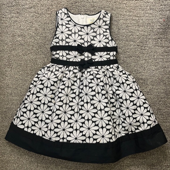 🥰 2/$20 The Children’s Place Party Dress